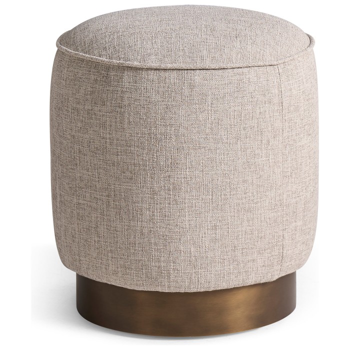Pouf @ Courtyard