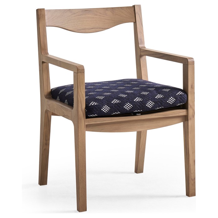 CHAIR OUTDOOR