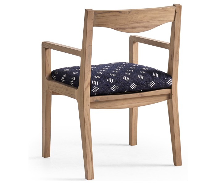 CHAIR OUTDOOR