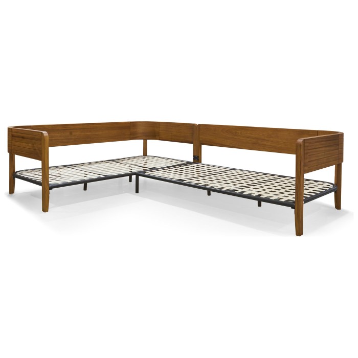 OUTDOOR SECTIONAL SOFA