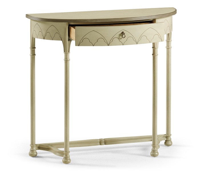 Streamer Gothic Painted Console