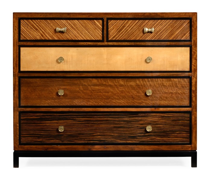 Pasticcio Chest
