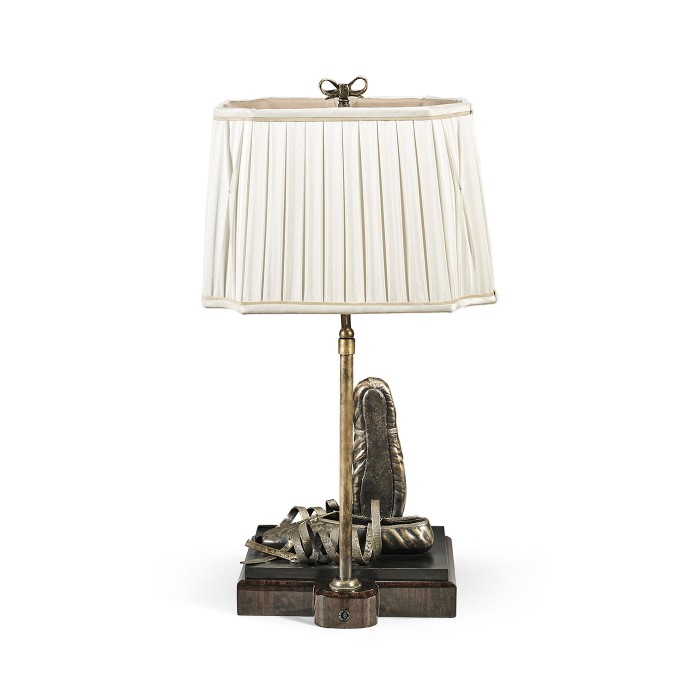 Ballet pointe shoes table lamp