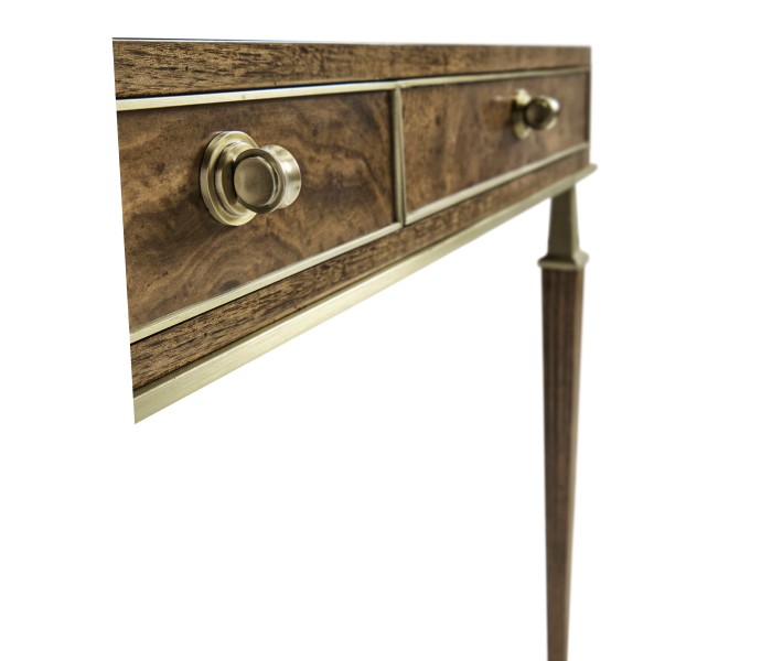 Barcelona Desk