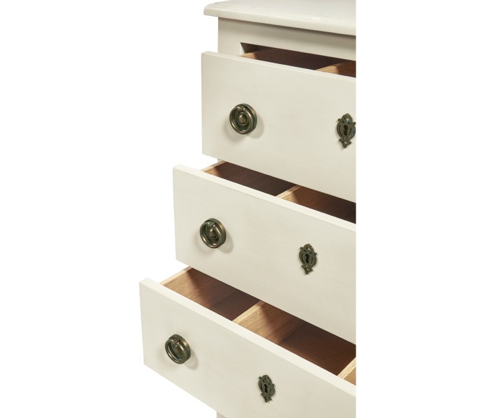 Petite Chest of Drawers