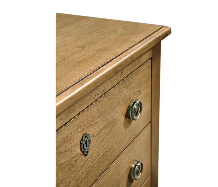 Petite Chest of Drawers