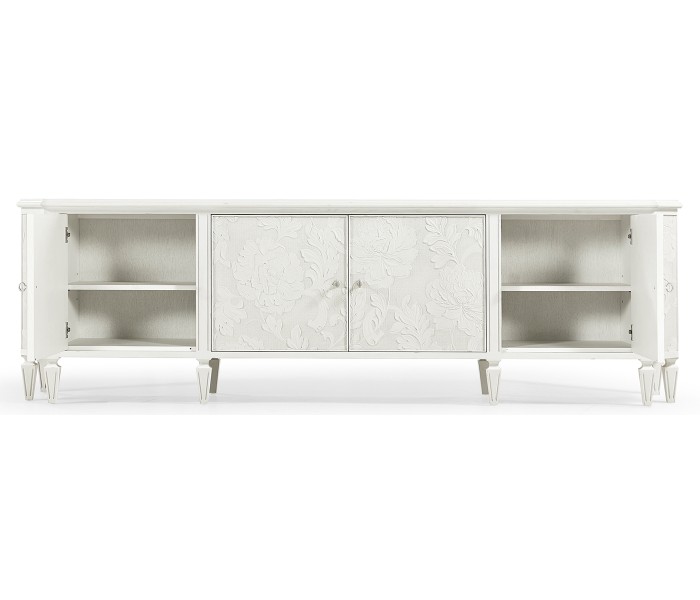 Mammatus Entertainment Console