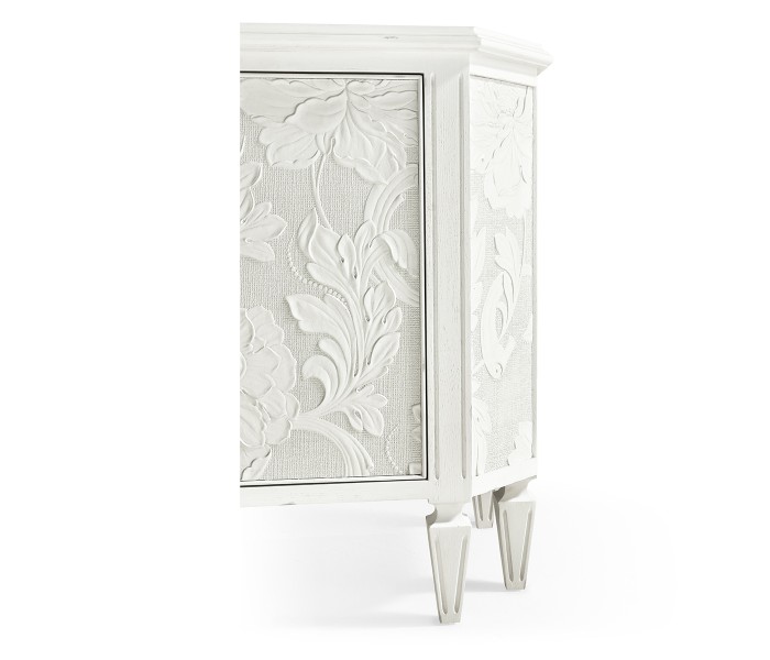 Mammatus Entertainment Console