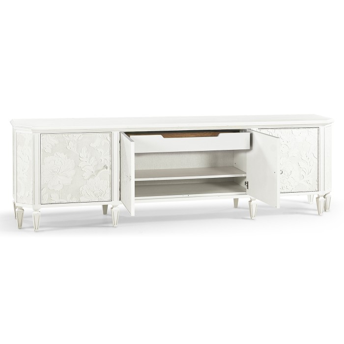 Mammatus Entertainment Console