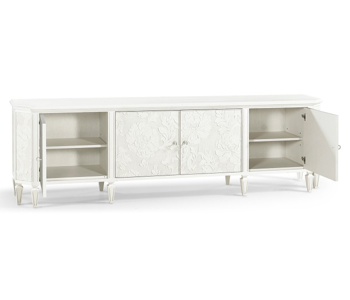 Mammatus Entertainment Console
