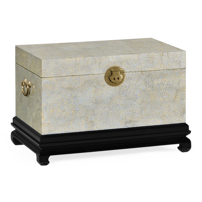 Silver Eggshell Trunk