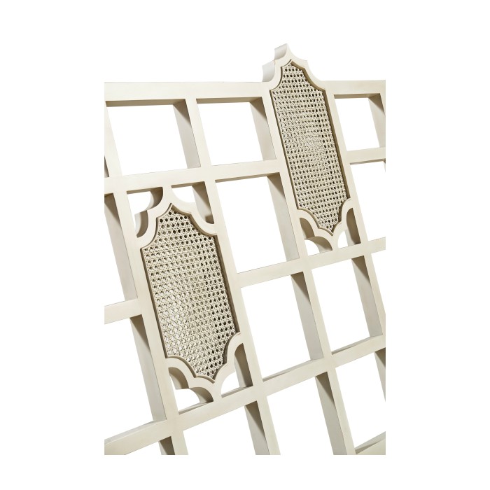 Aperture Caned Trellis Bed