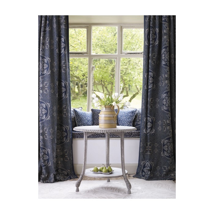 Moxby Grey Oak Table