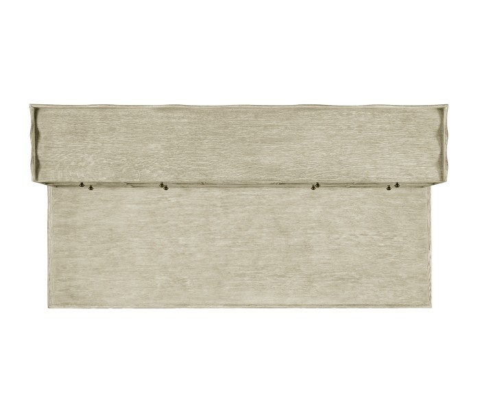 Arles Desk