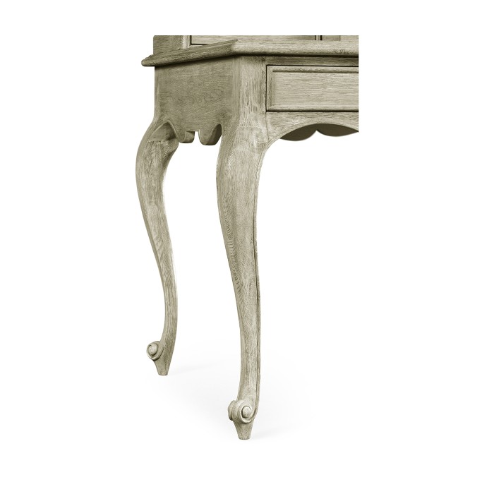 Arles Desk